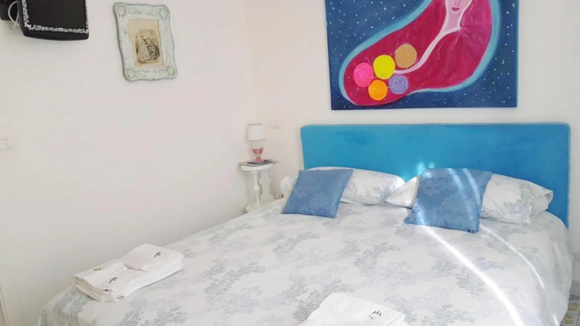 Suite And Relax Tina A 2 Passi Dal Centro E Al Foro Italico Palermo Italy